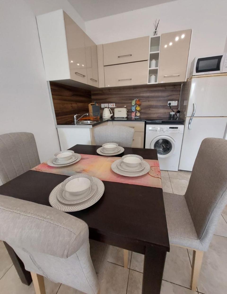 Joanne'S Cosy 1 Bdrm Apt Paphos Luaran gambar
