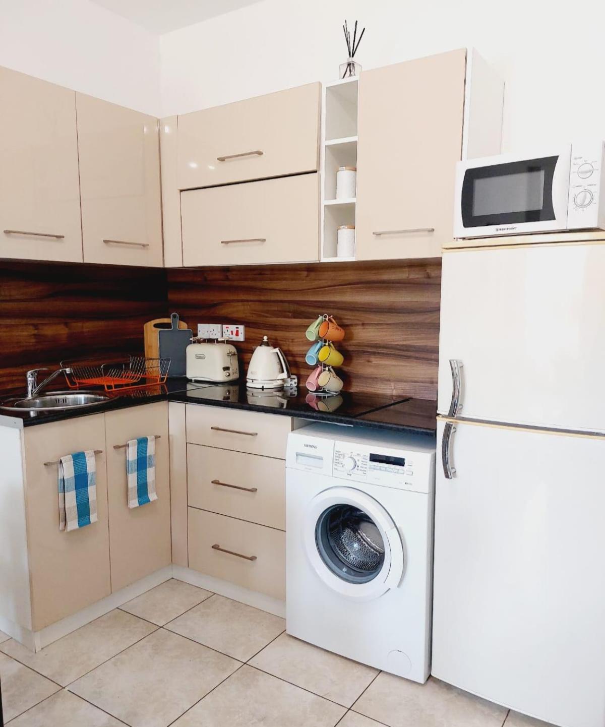 Joanne'S Cosy 1 Bdrm Apt Paphos Luaran gambar