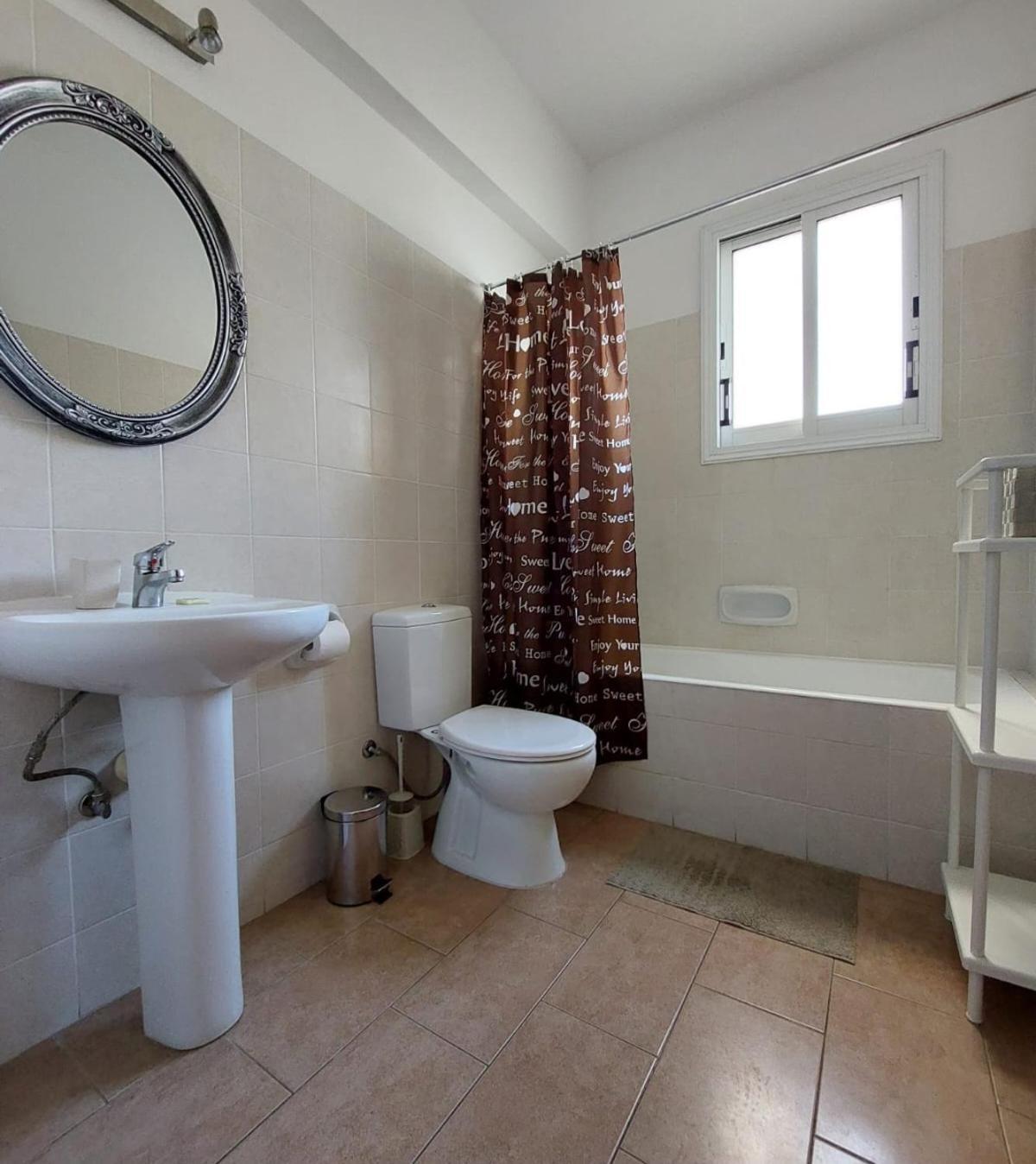 Joanne'S Cosy 1 Bdrm Apt Paphos Luaran gambar